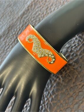 Clamper Bracelet with mustache design